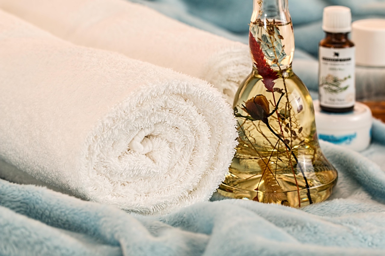 Geurige bloemen in aromatherapie voor de lente. Geurige bloemen in aromatherapie voor de lente.
